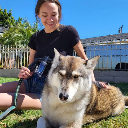 WaterWoef™ | Moeiteloos je hond wassen met elke slang